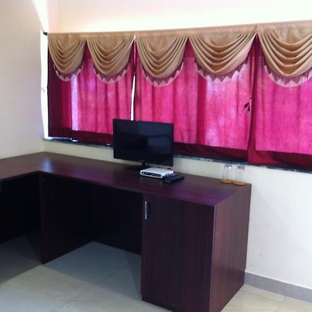 Aditya Inn Nagpur Room photo